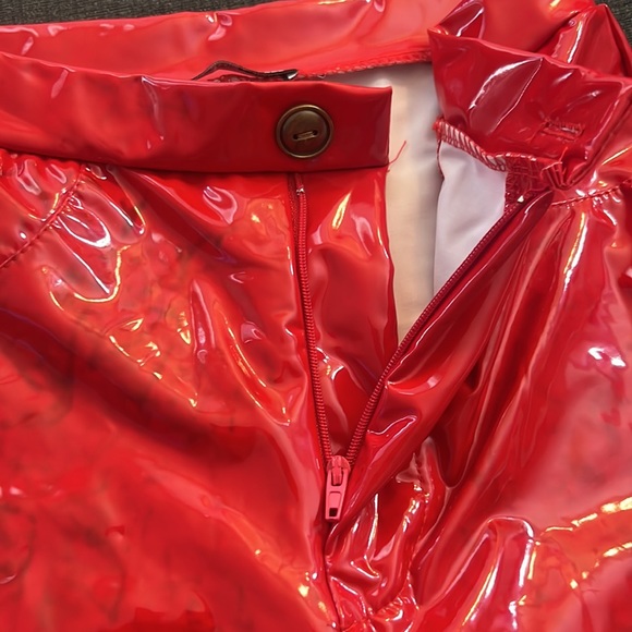 red latex skinny pants - Picture 5 of 5